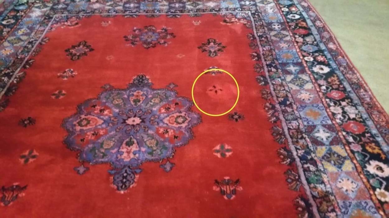 Der Teppich wurde geknüpft und sieht aus wie neu